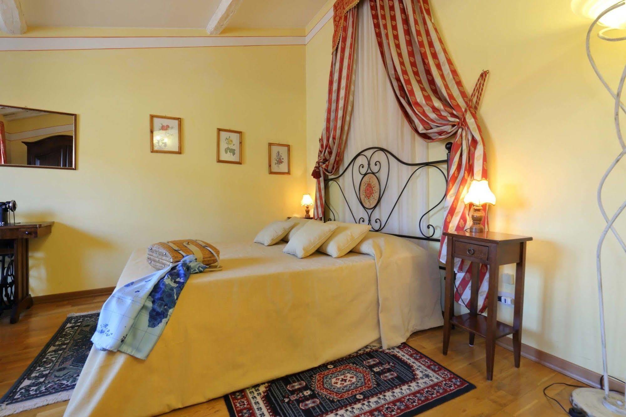 Hotel Antica Dimora Patrizia Montecarlo Exteriér fotografie